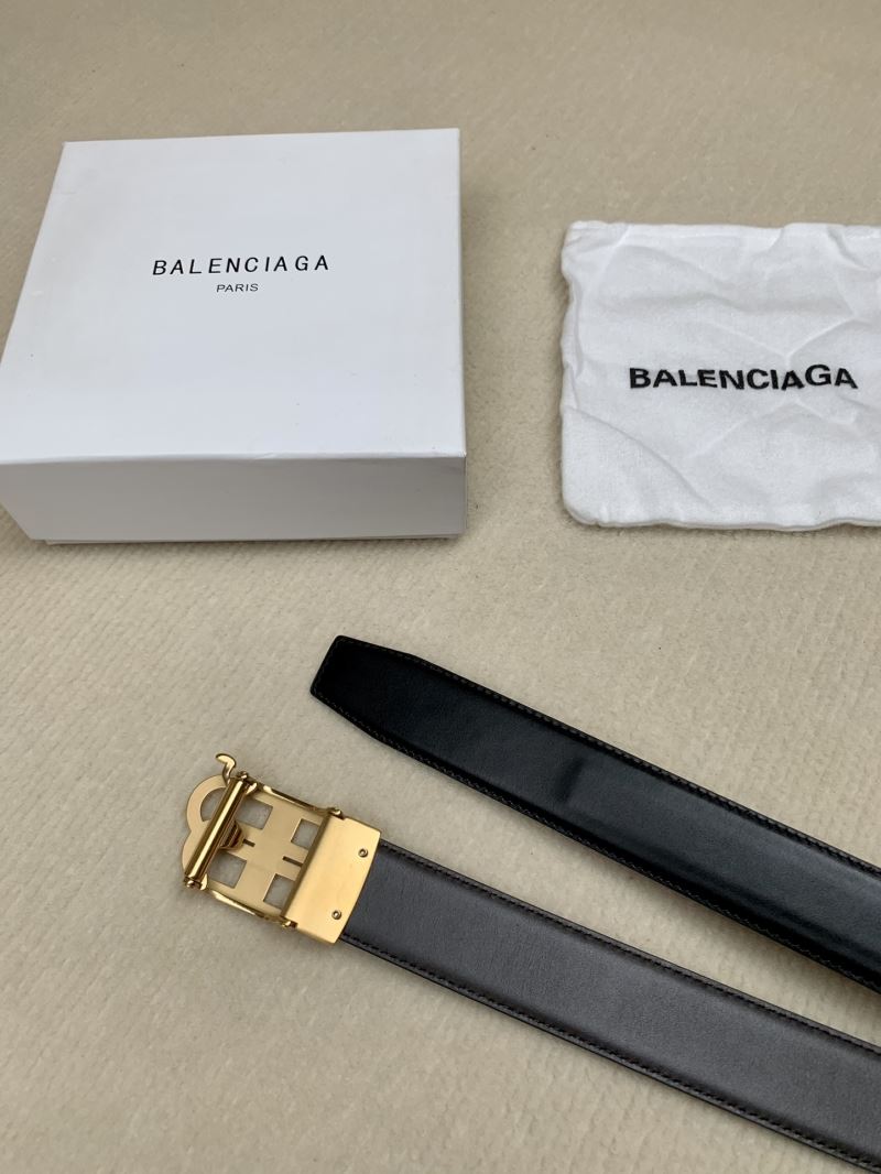 BALENCIAGA